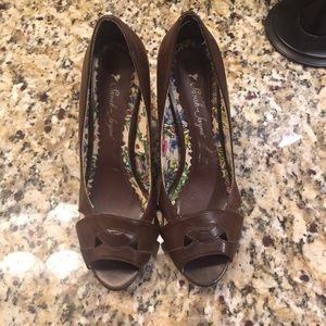 7.5 brown peep toe heel